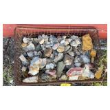 ASSORTED AGATES
