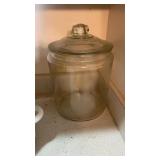 COOKIE JAR & CROCK POT