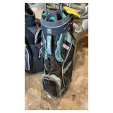 ADAMS GOLF CLUBS W/ BAG