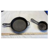 (2) LODGE CAST IRON PANS & WINGEDWHEEL LANTERN