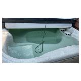 MARQUIS SPAS 6 PERSON HOT TUB