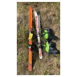 KRYSTAL & ROSSIGNOL KID SKIS