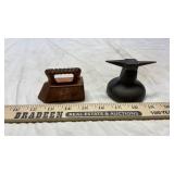 JEWELERS ANVIL & IRON PAPER WEIGHT