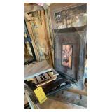 (14+/-)  PICTURE FRAMES AND WALLHANGINGS