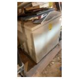 FRIDGIDAIRE CHEST FREEZER (WORKS)