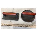 (2) BRANDON SUPER MEAT PRESSES & GUN SLED