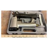 AIR NAILER WITH CASE