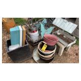 GARDEN POTS AND YARD DECOR