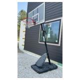 SPALDING BASKETBALL HOOP
