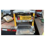 DEWALT DW734 THICKNESS PLANER