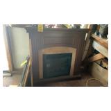 ELECTRIC FIRE PLACE W/ REMOTE