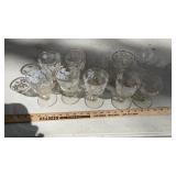 WELLIN PLATES GLASS CUPS