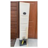 HIGH COUNTRY PLASTICS TRIANGULAR TANK W/BASE