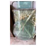 ASSORTED ROUND & SQUARE GLASS