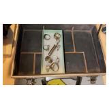 CASE W/ ASSORTED LADYS RINGS