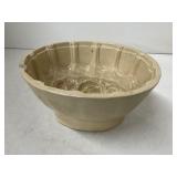 Oval yellow ware  mold (7.75 x 9 x 4.75h)