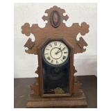 The E. Ingraham Co  Wooden Mantle Clock