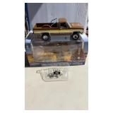 Greenlight 1982 GMC K-2500 Sierra Grande, die cast