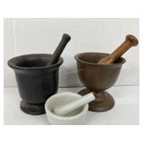 Cast, Metal & Porcelain Mortal & Pestle Sets