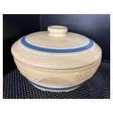 Yellow ware 8.5 in. bowl w/lid
