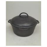 Cast iron Dutch Oven w/ lid 10' diam