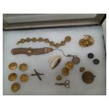 Lot Military Buttons & Pins