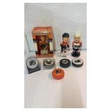 Philadelphia Flyers Bobble Heads & Signed Pucks