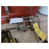 CLEVELAND 6" WOOD BENCH VISE