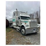 1999 FREIGHTLINER SLEEPER CAB TRACTOR