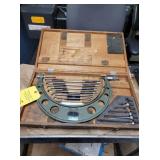 MITUTOYO 6-12' MICROMETER, W/ STANDARDS