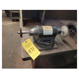 CENTRAL MACHINERY 6' DOUBLE END BUFFER