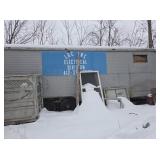 32 FT ENCLOSED DUAL AXLE TRAILER