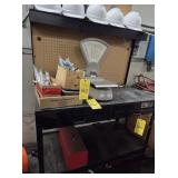 WORKBENCH WITH LIGHT