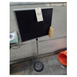 MAGNETIC DISPLAY SIGN