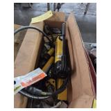 ENERPAC P142 HYDRAULIC HAND PUMP, RAMS