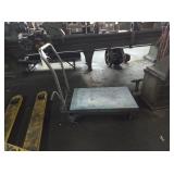 19.5"x32" HYDRAULIC LIFT TABLE