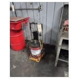 GREASE PUMP