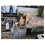 4" COLUMBIAN BENCH VISE