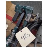 BOXER PNEUMATIC STAPLER