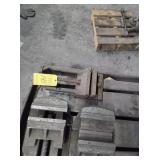 8" MILL VISE