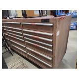18 DRAWER ROLLER TOOL CHEST