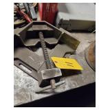 ANGLE VISE