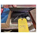 STARRETT DIAL INDICATOR SET
