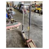 LO-PROFILE FLOOR JACK