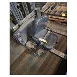 2 MACHINE SEATS