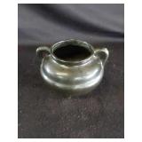 Roseville 2 Handled Cauldren Footed