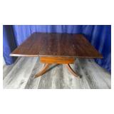 drop Leaf footed coffee table