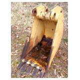 20"  Excavator Bucket with Teeth