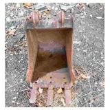 Catepillar 14" Bucket with Teeth