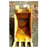 18" John Deere Excavator Bucket with Teeth